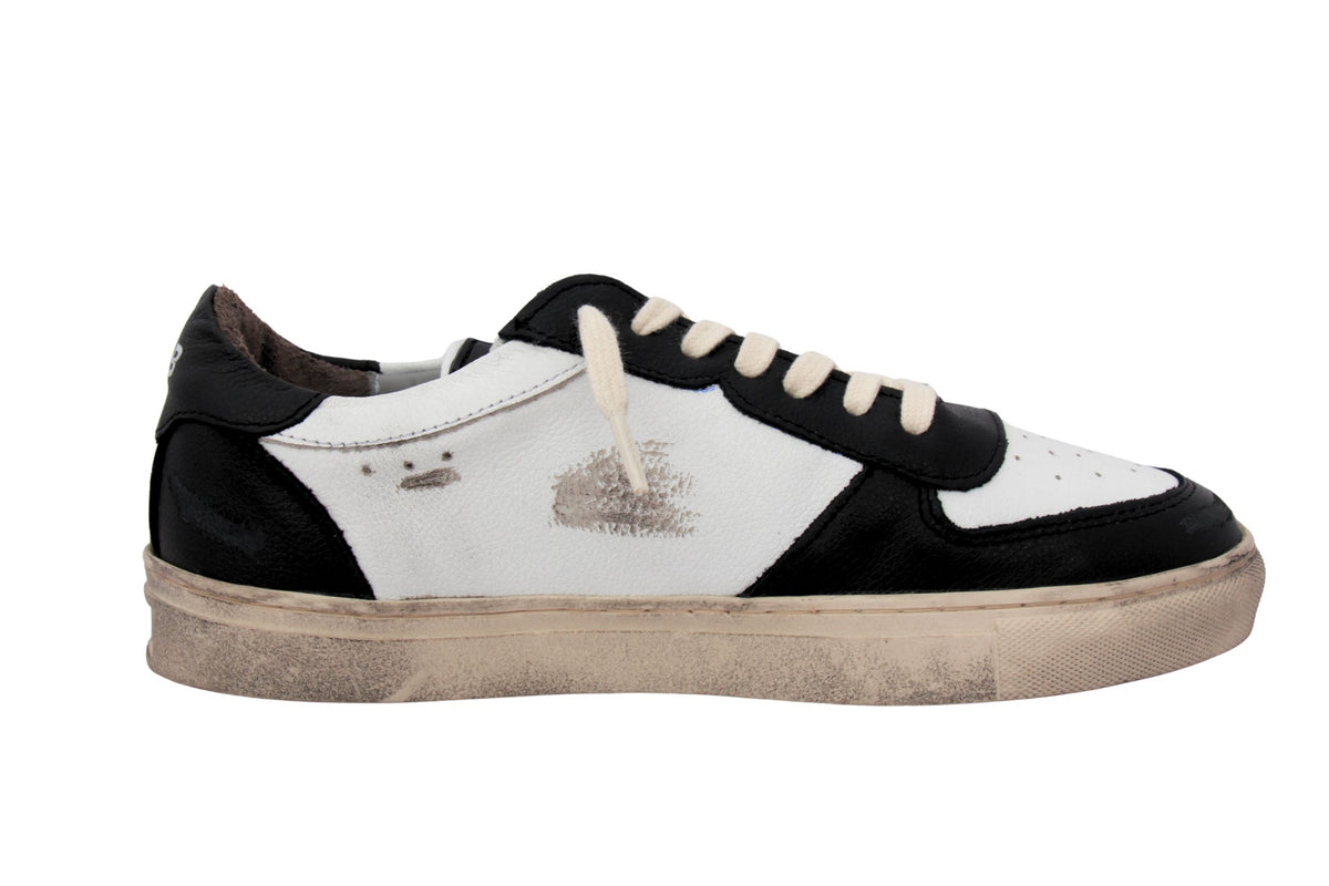 MONKEY BLACK AND WHITE